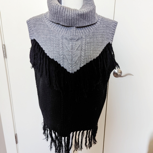 Rebecca Elliott sweater - Picture 2 of 3